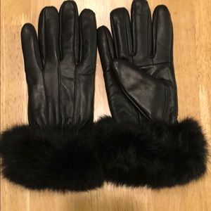 Leather Gloves with Fur Cuff